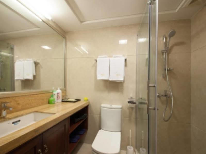 U Hotel Apartment Guangzhou Exteriör bild
